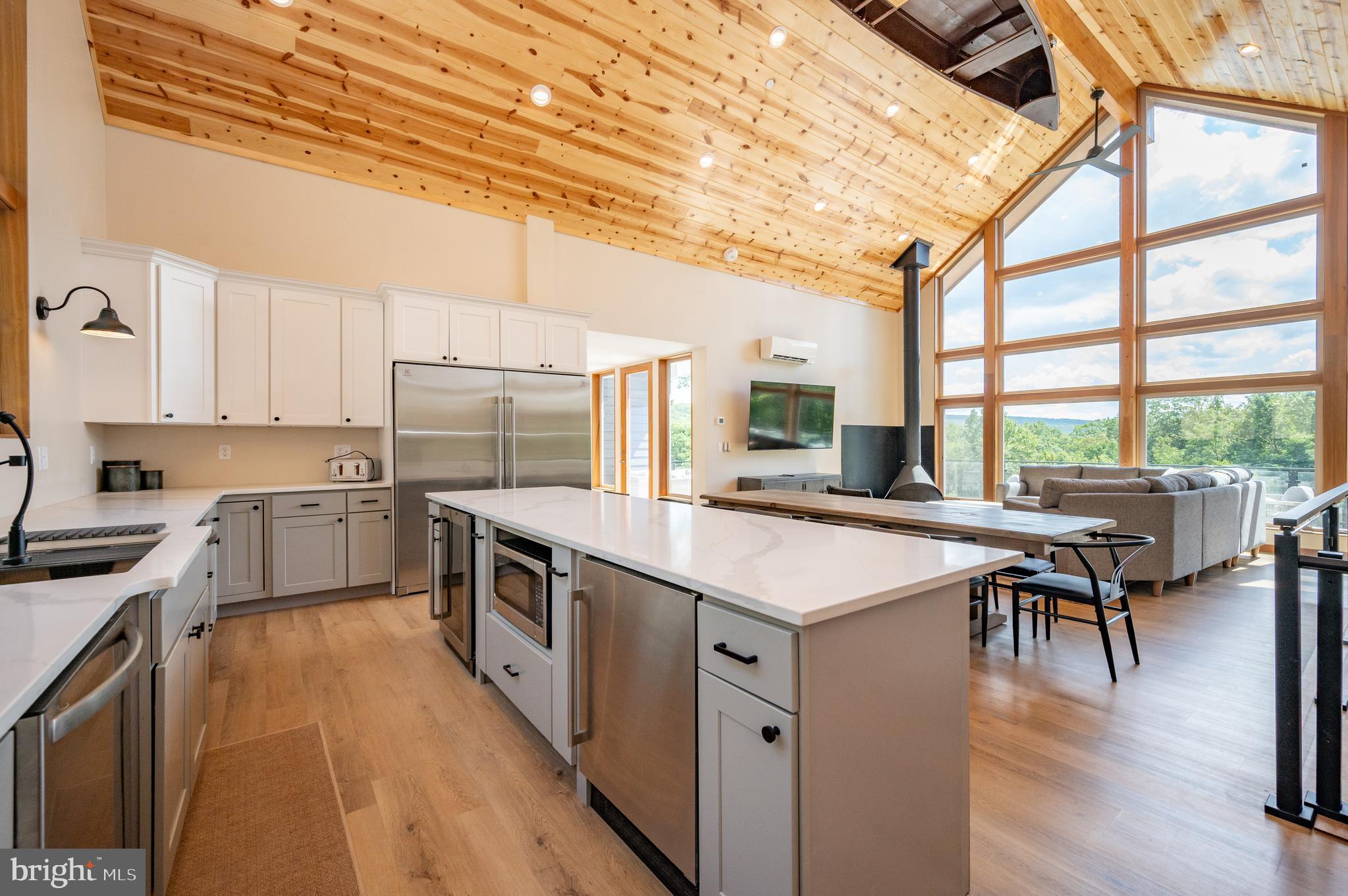 WATERS EDGE AT WISP - Residential