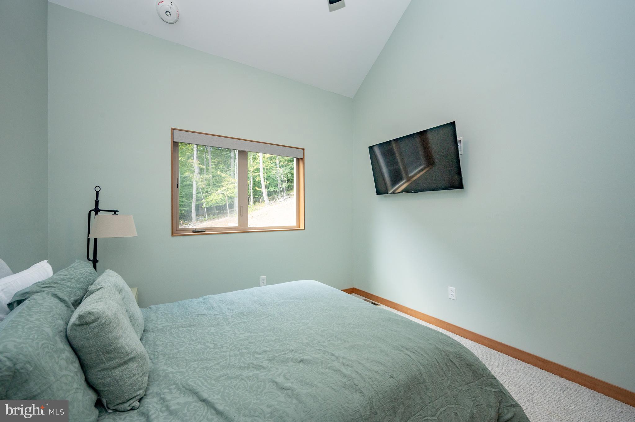 WATERS EDGE AT WISP - Residential