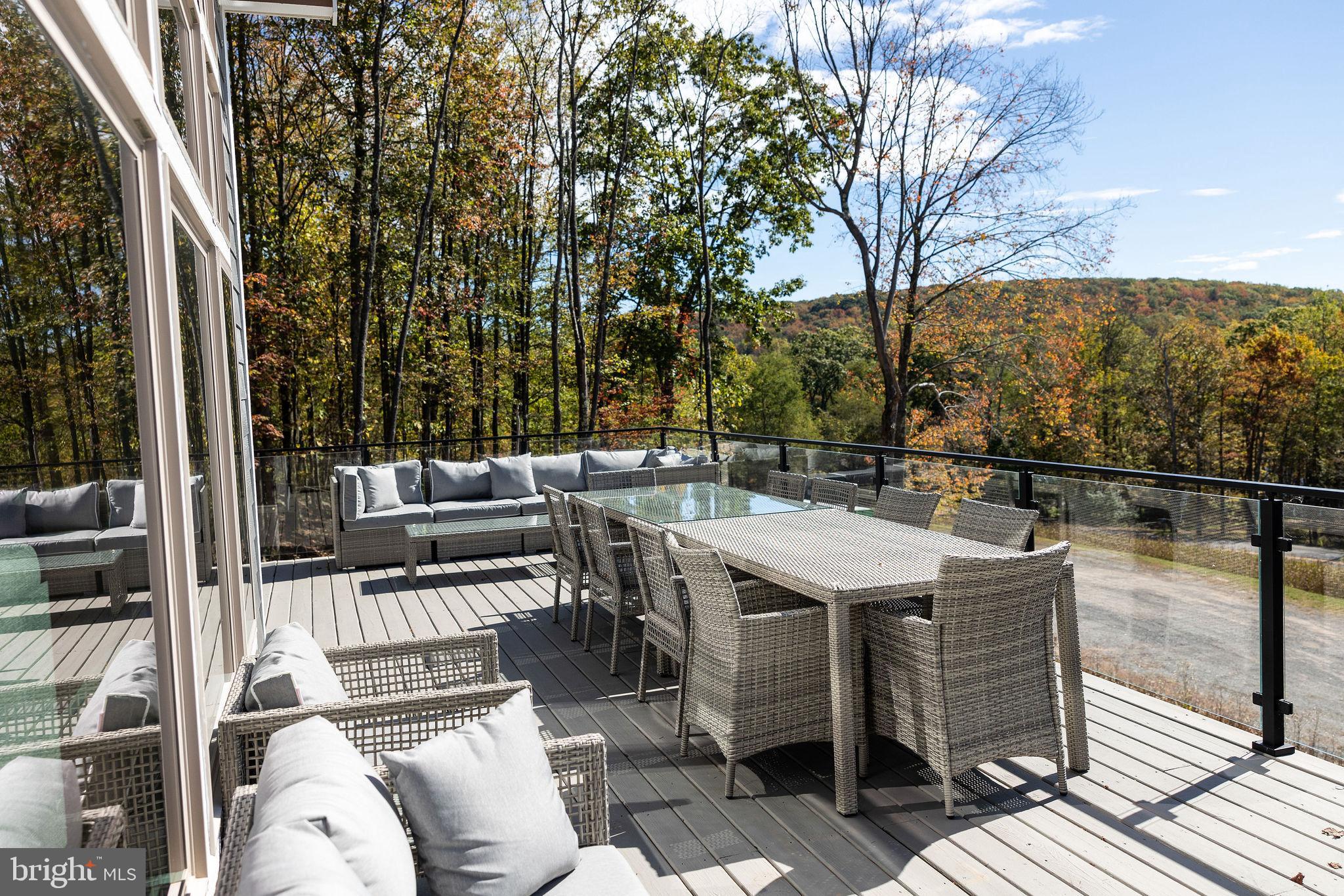 WATERS EDGE AT WISP - Residential