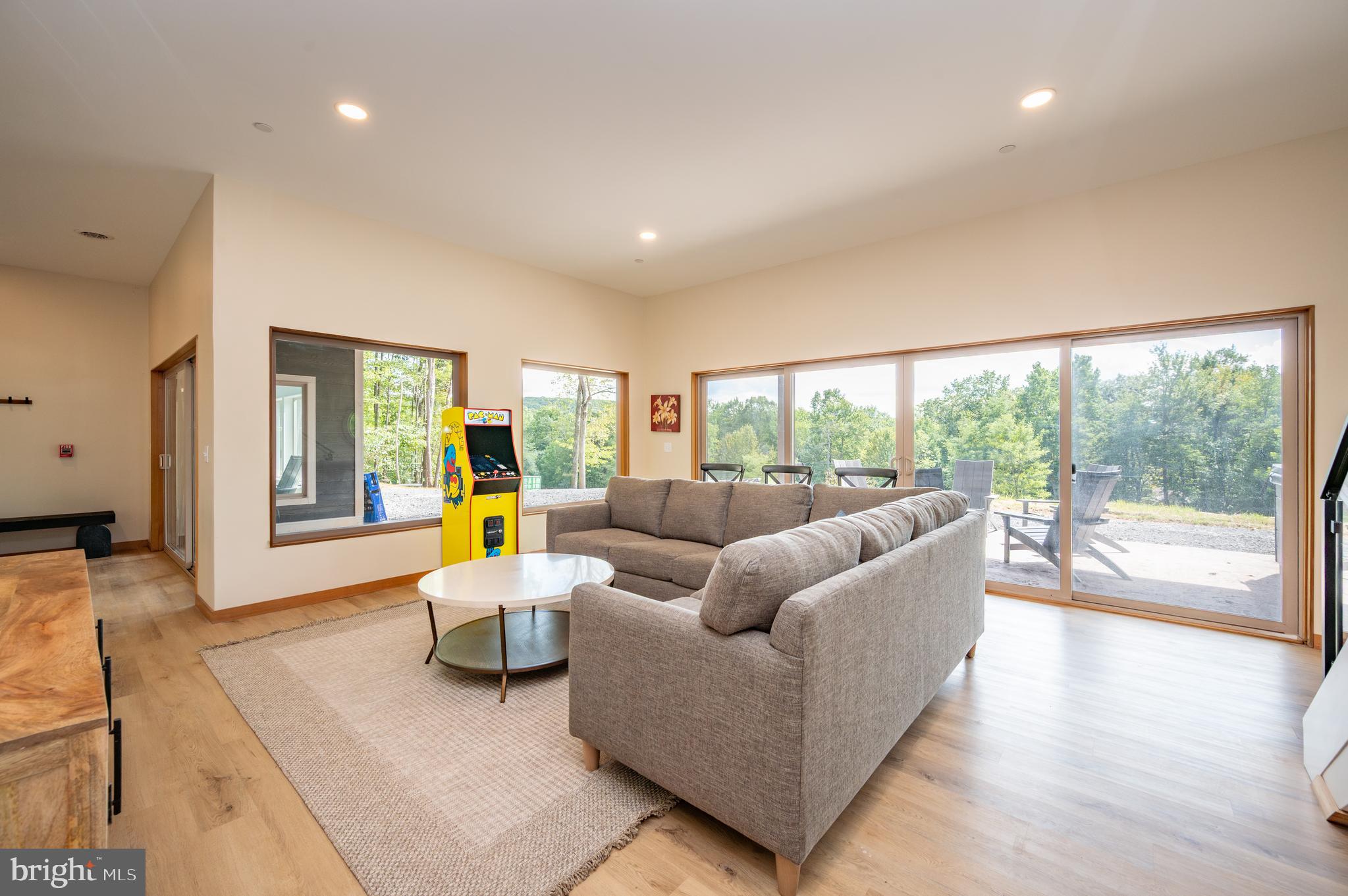 WATERS EDGE AT WISP - Residential