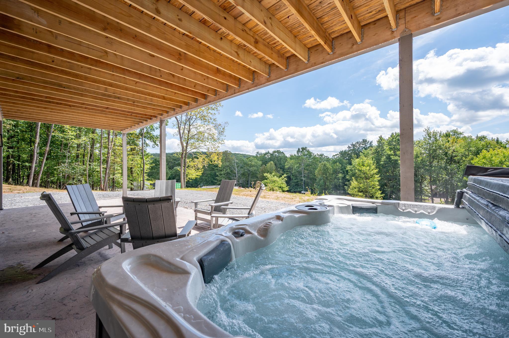 WATERS EDGE AT WISP - Residential