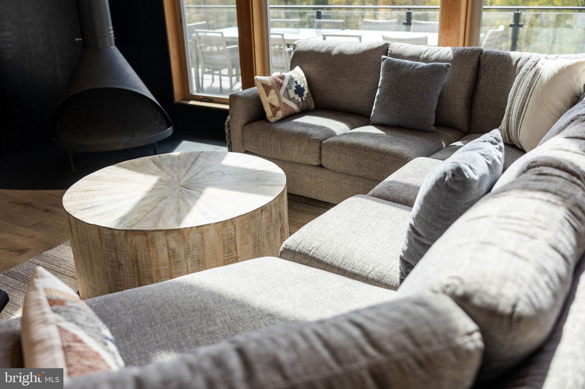 WATERS EDGE AT WISP - Residential