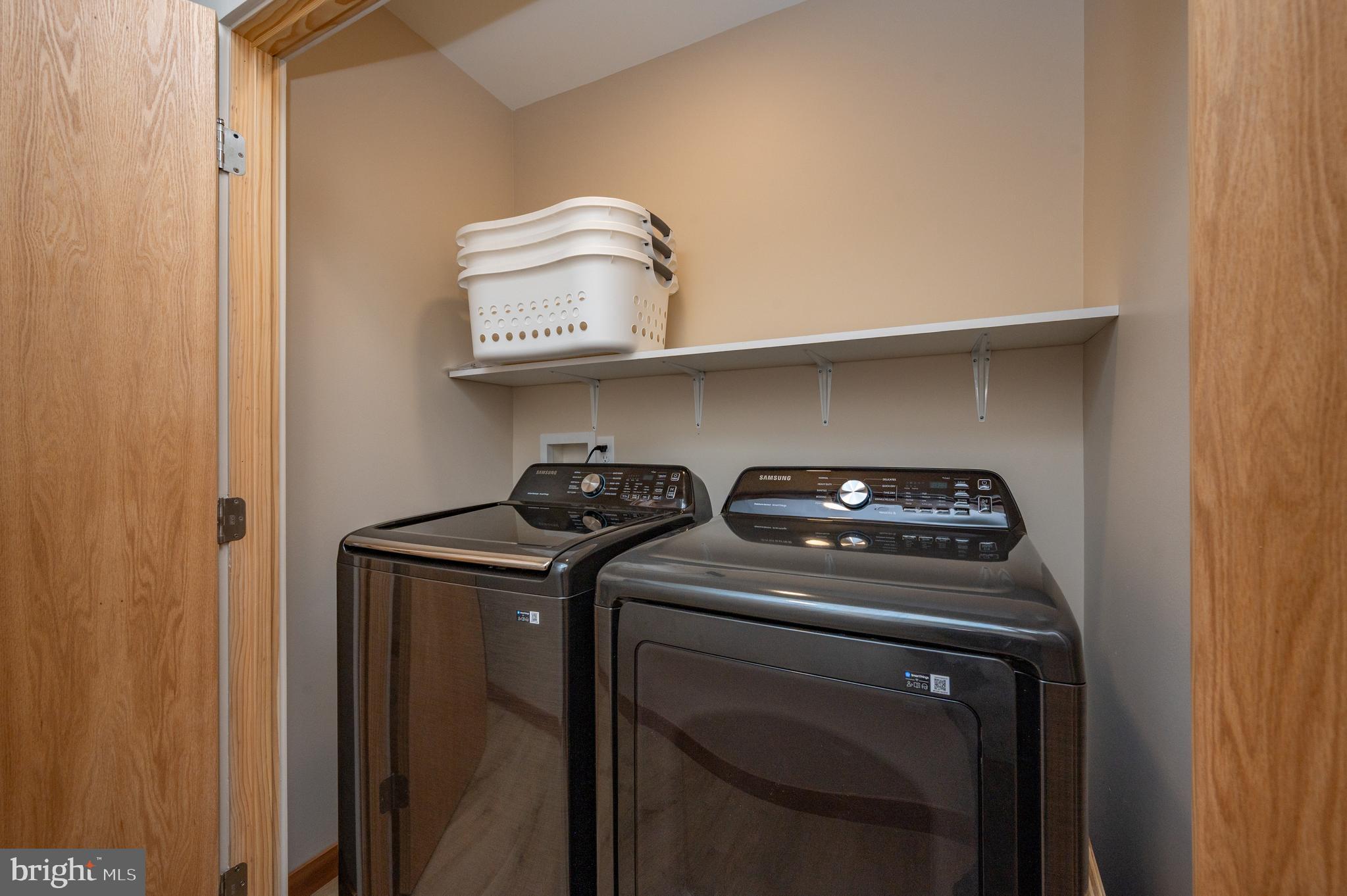 WATERS EDGE AT WISP - Residential