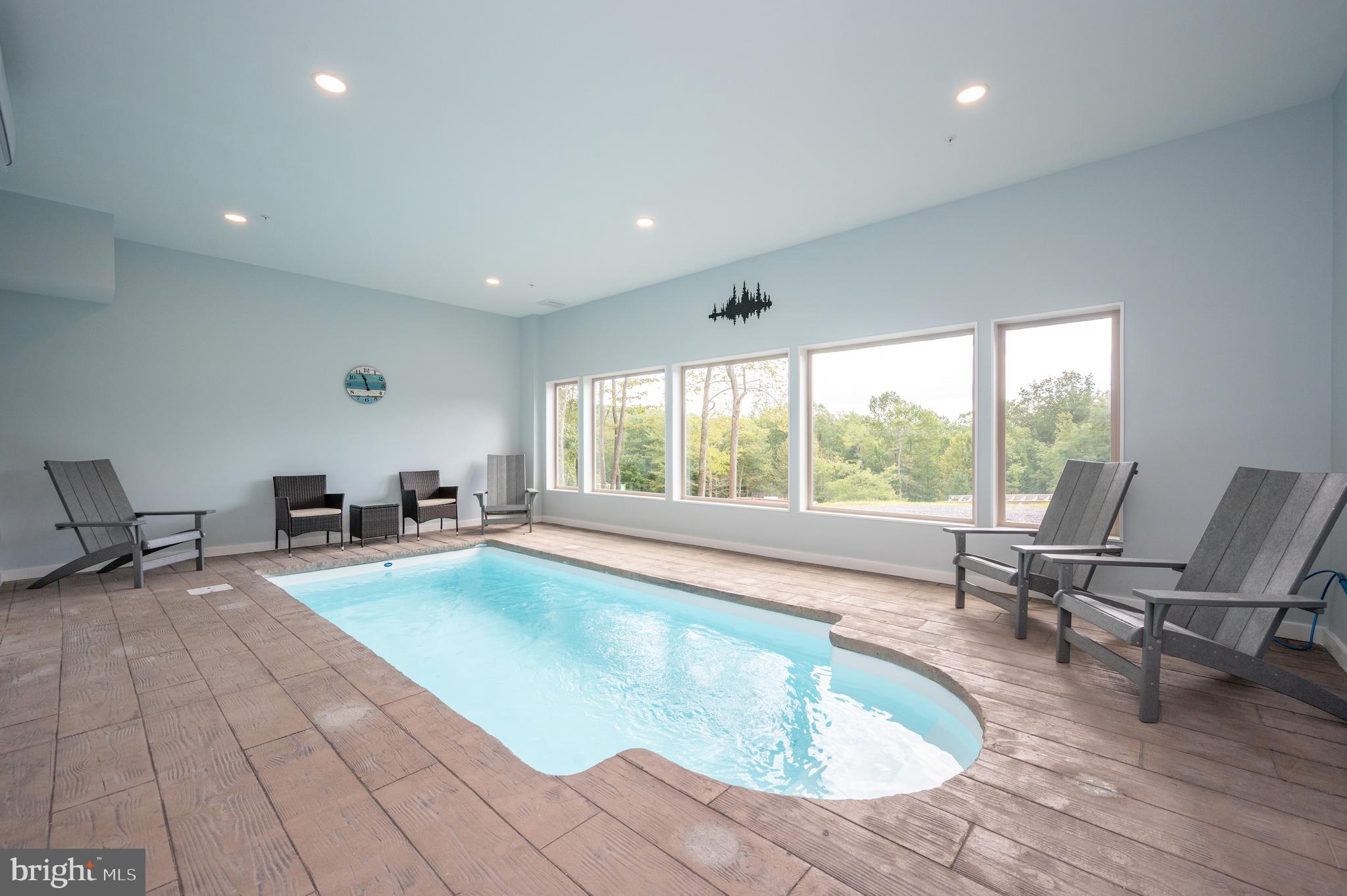 WATERS EDGE AT WISP - Residential