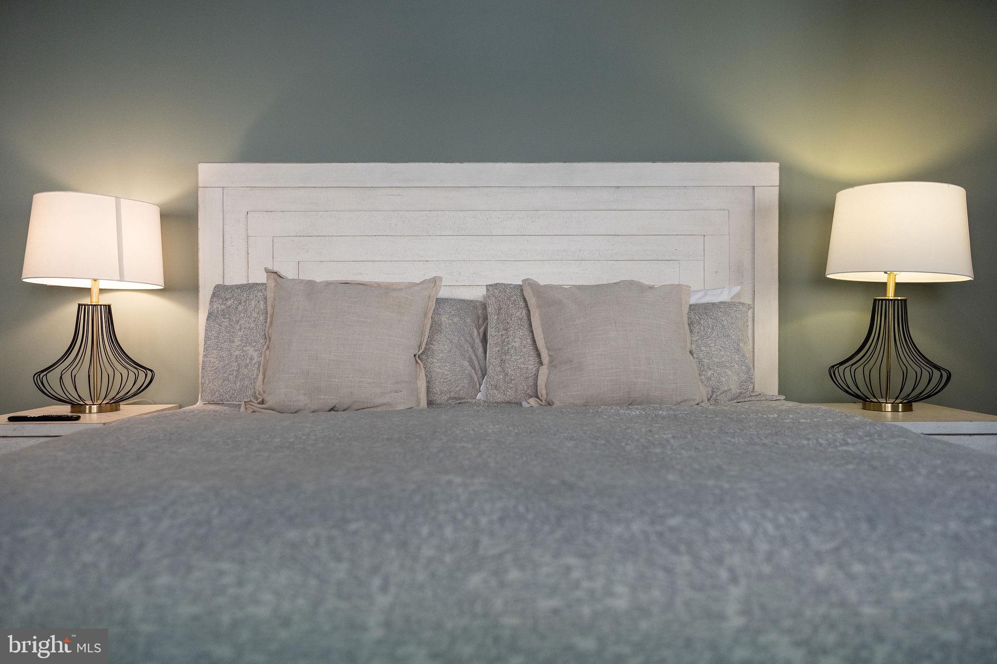 WATERS EDGE AT WISP - Residential