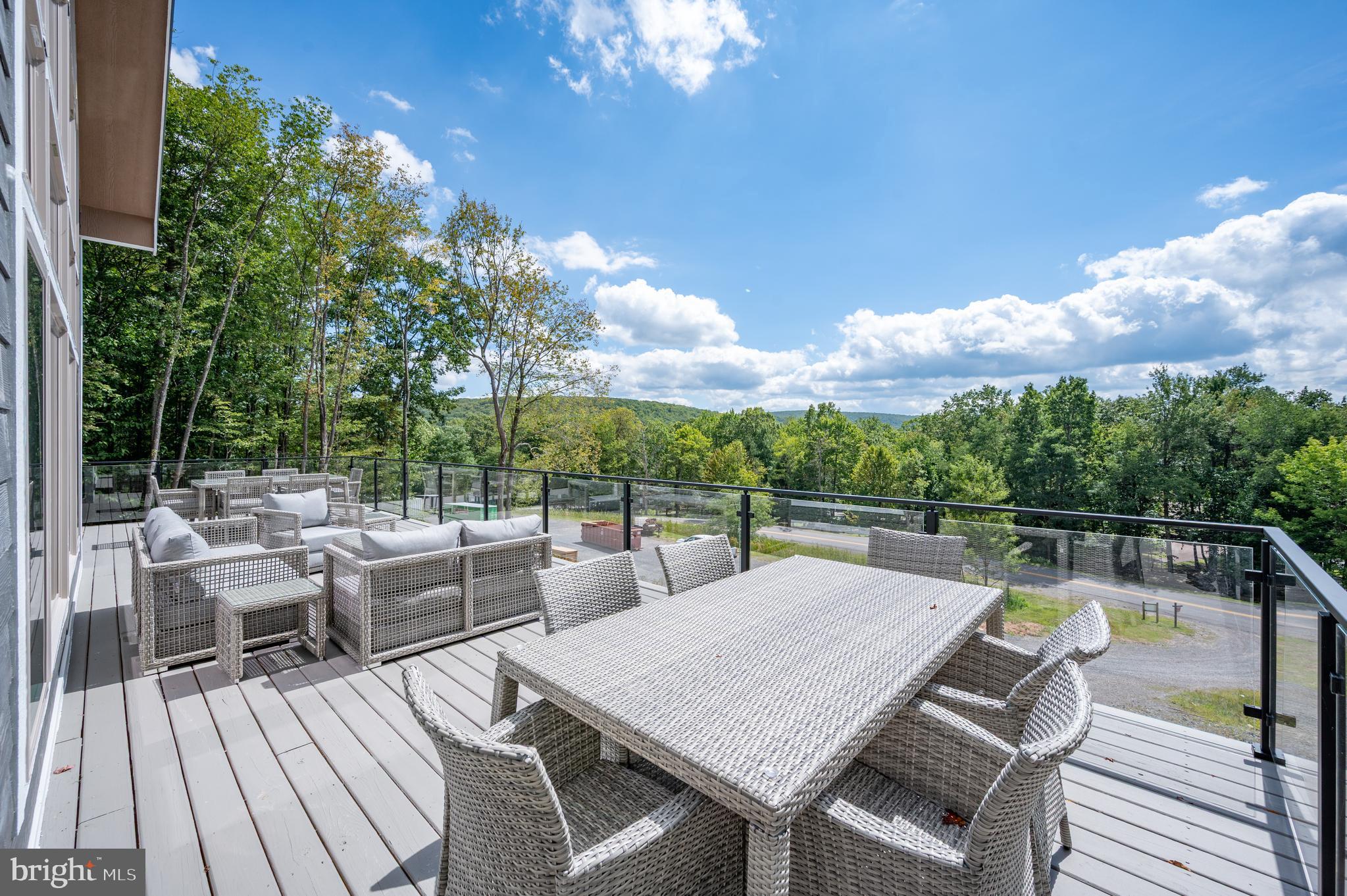 WATERS EDGE AT WISP - Residential