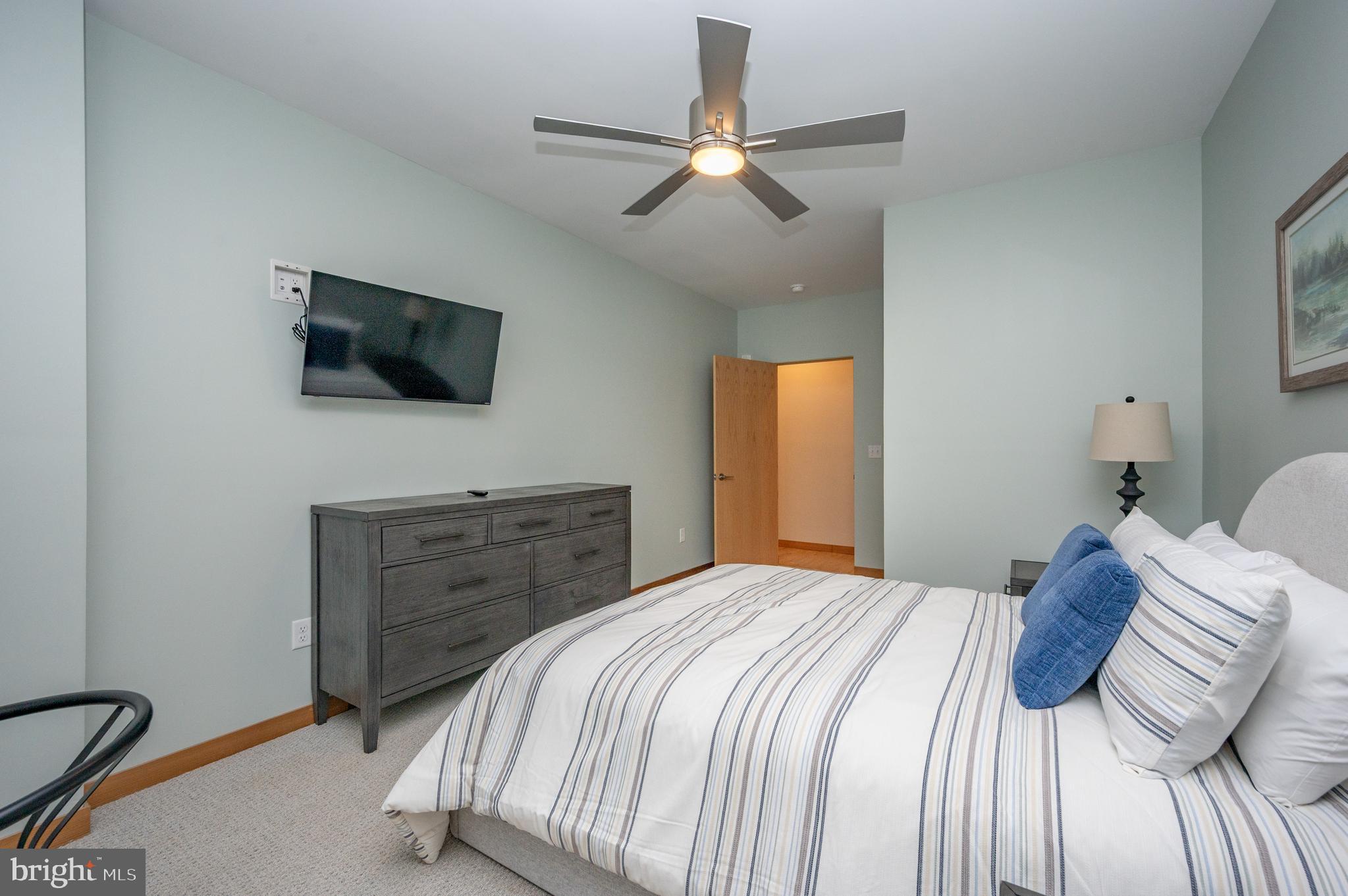 WATERS EDGE AT WISP - Residential