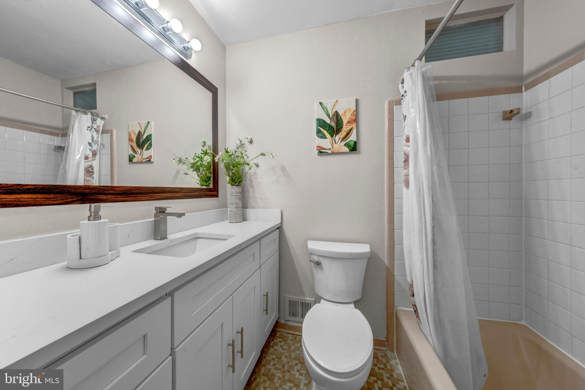 WILLOW WOODS - Residential