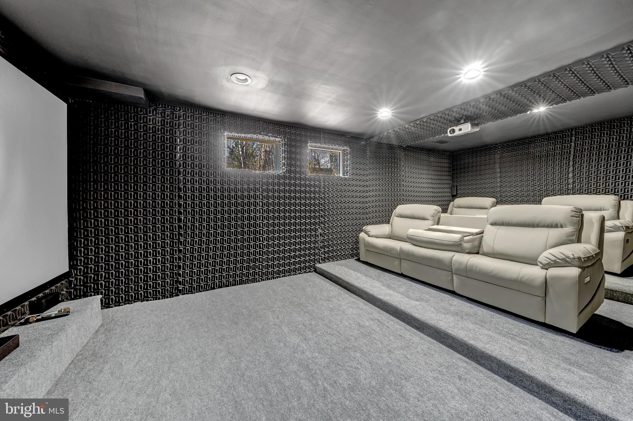 WILLOW WOODS - Residential