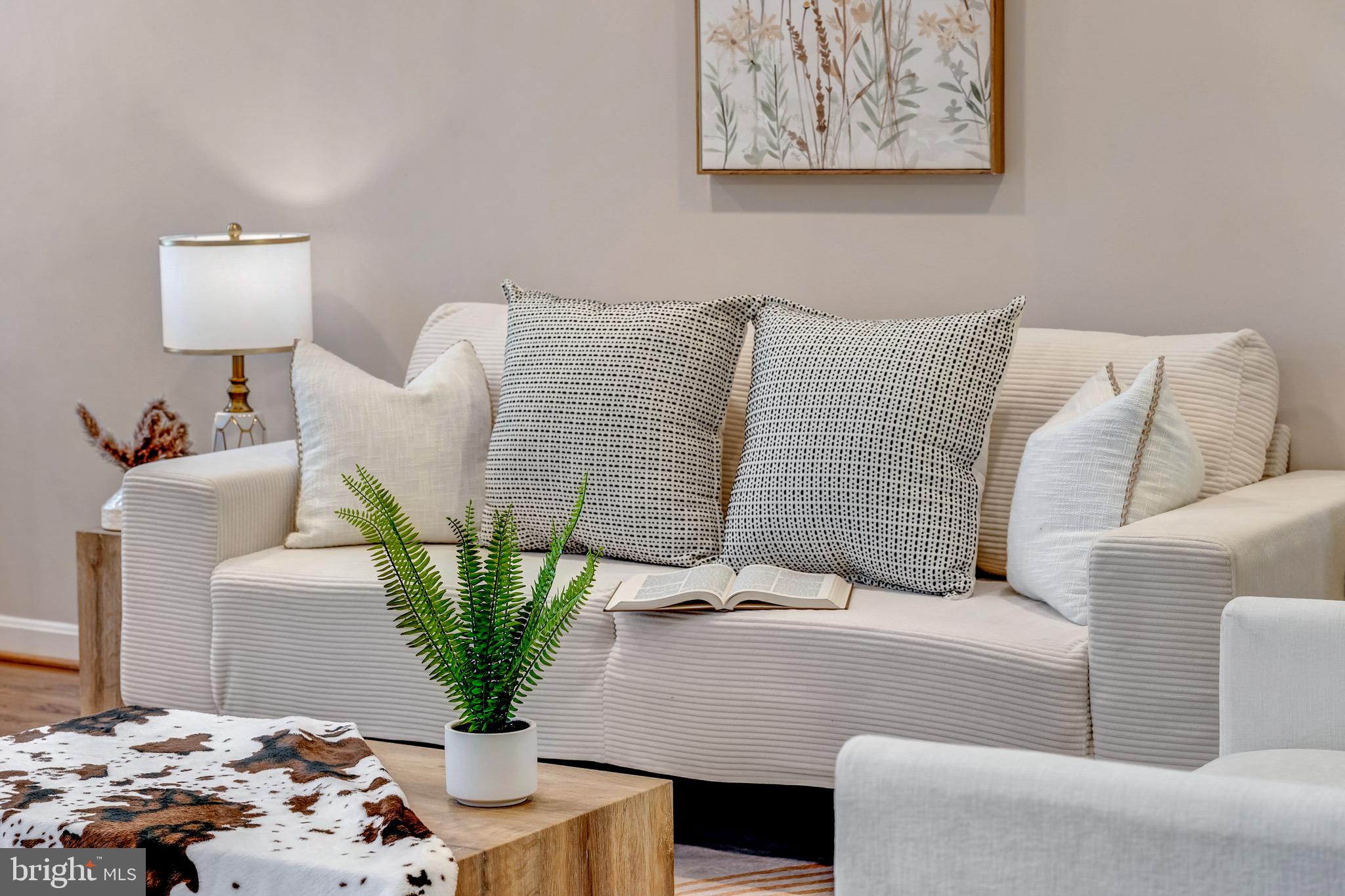 WILLOW WOODS - Residential