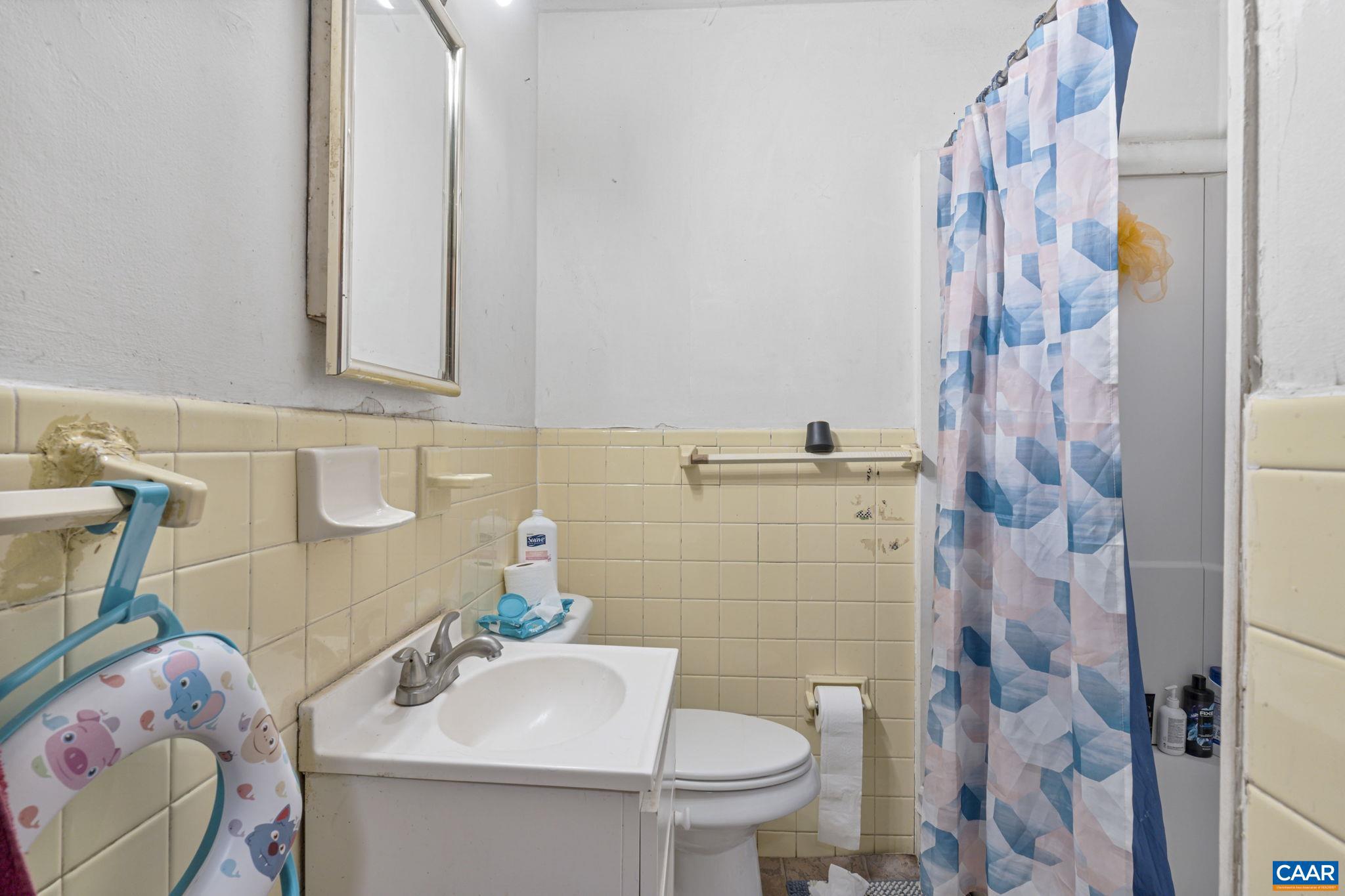 2301 NORTH BERKSHIRE RD A AND B