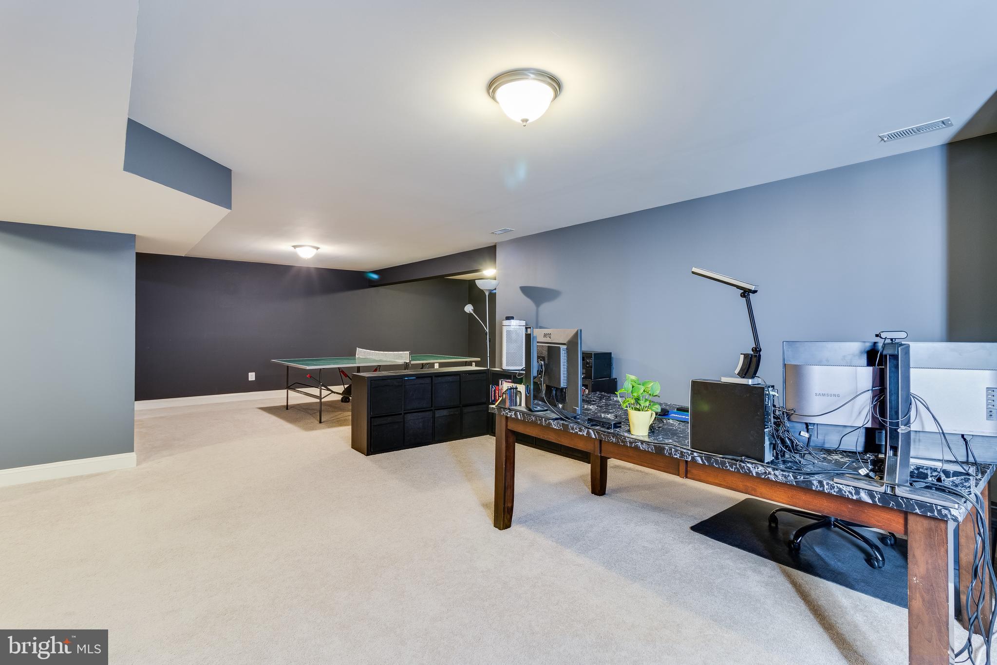 LEONARDS GRANT - Residential