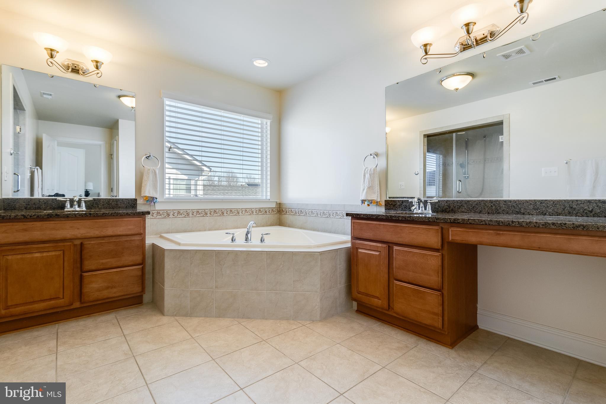 LEONARDS GRANT - Residential