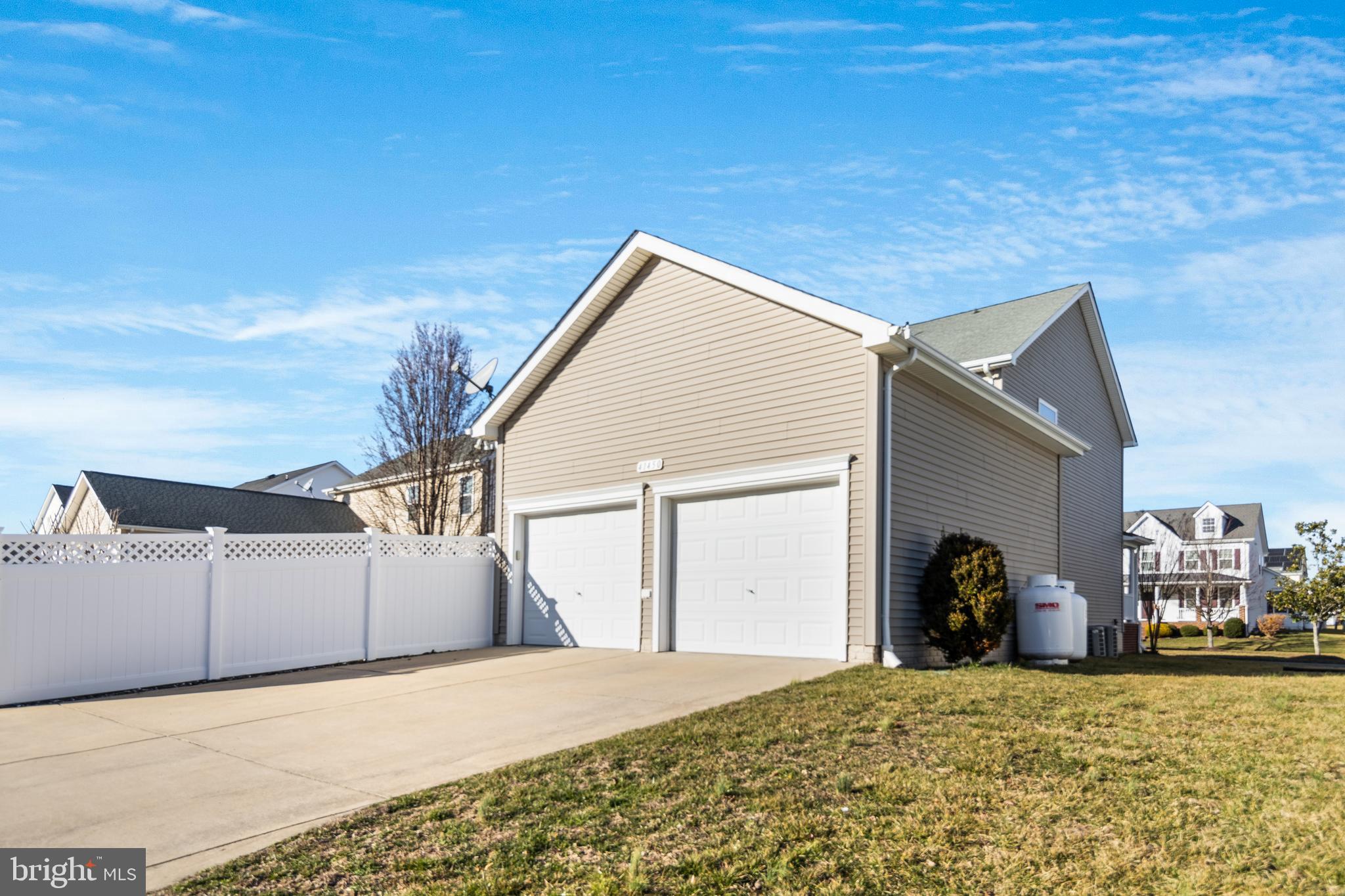 LEONARDS GRANT - Residential