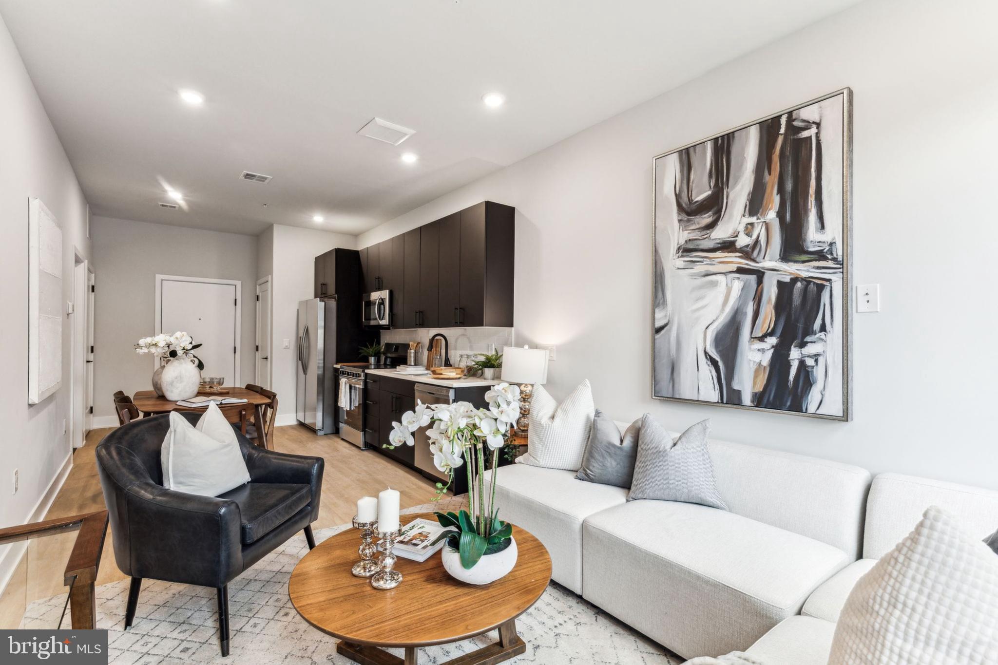ROXBOROUGH - Residential Lease