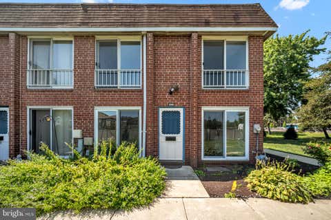 Condo For Rent - 107 Lexington Court<br/> WARMINSTER, PA 18974