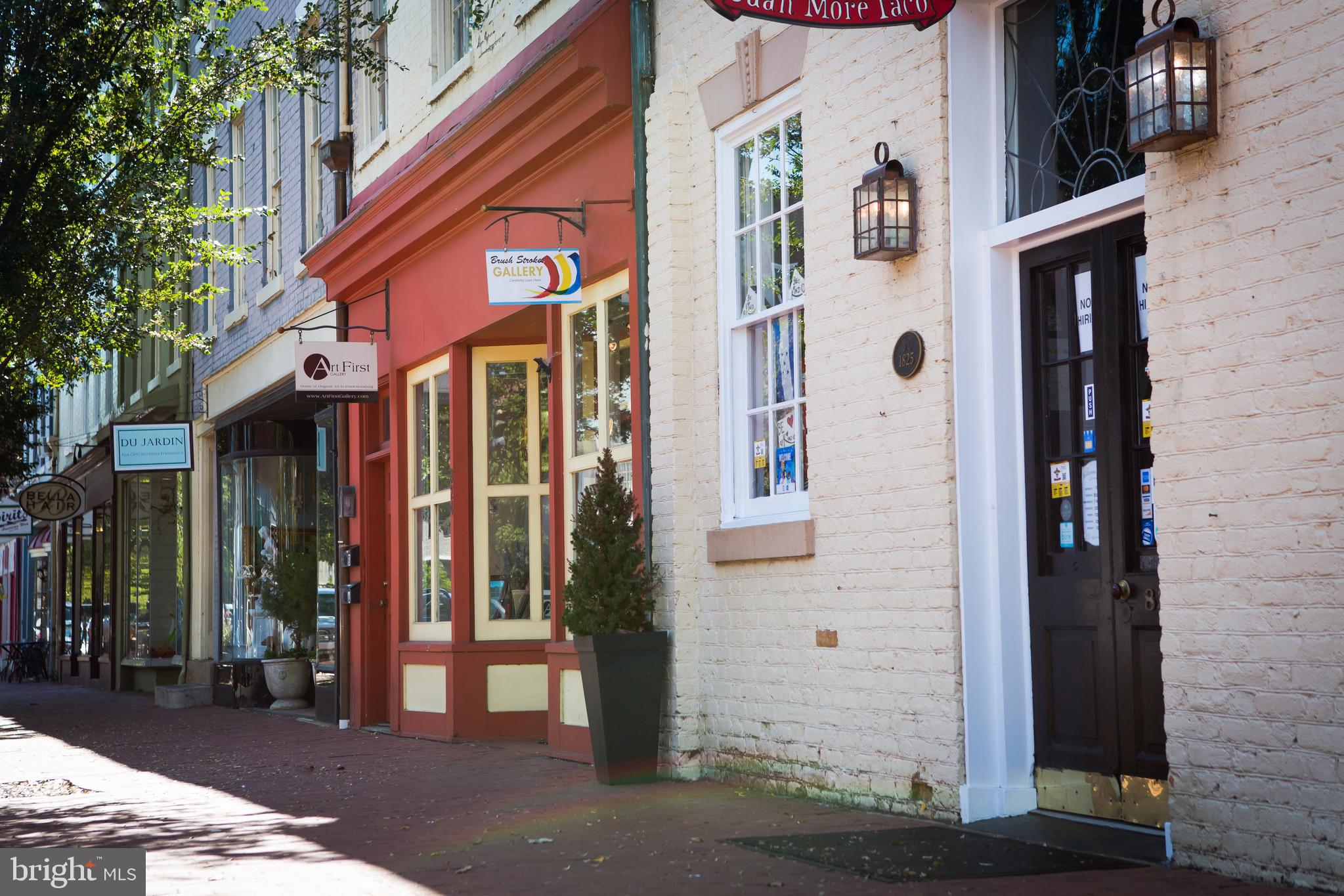 HISTORIC DISTRICT - Residential Lease