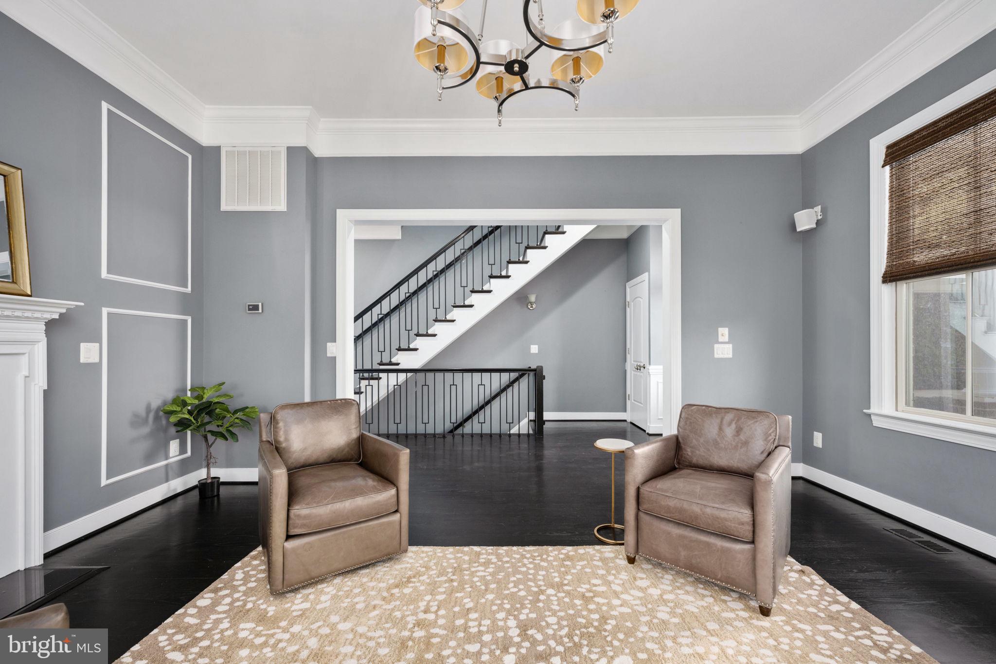 HISTORIC DISTRICT - Residential Lease