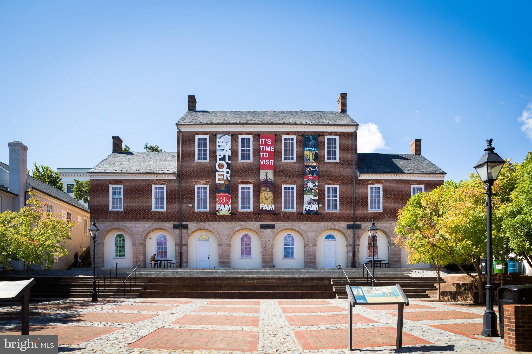 HISTORIC DISTRICT - Residential Lease