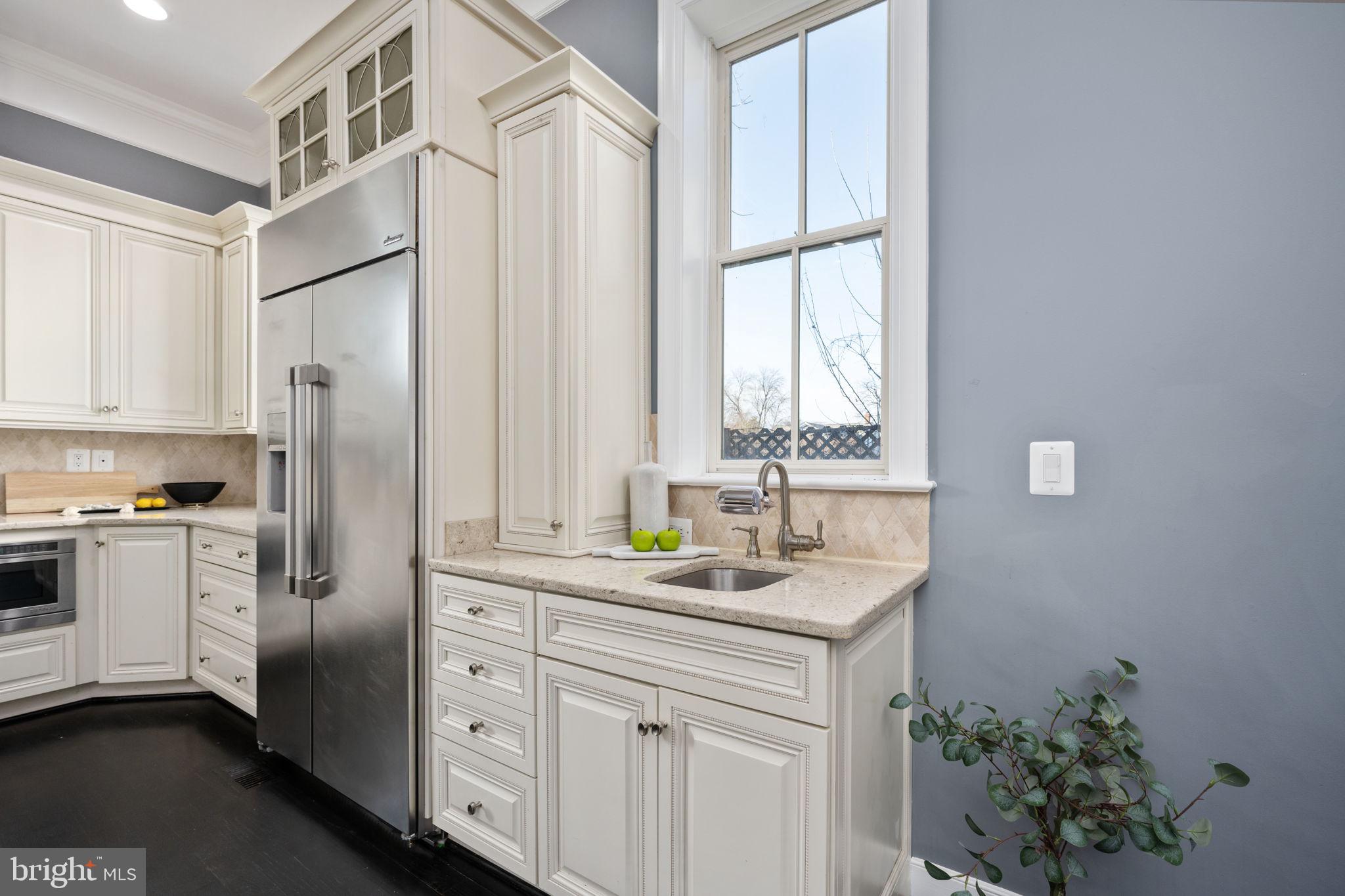 HISTORIC DISTRICT - Residential Lease