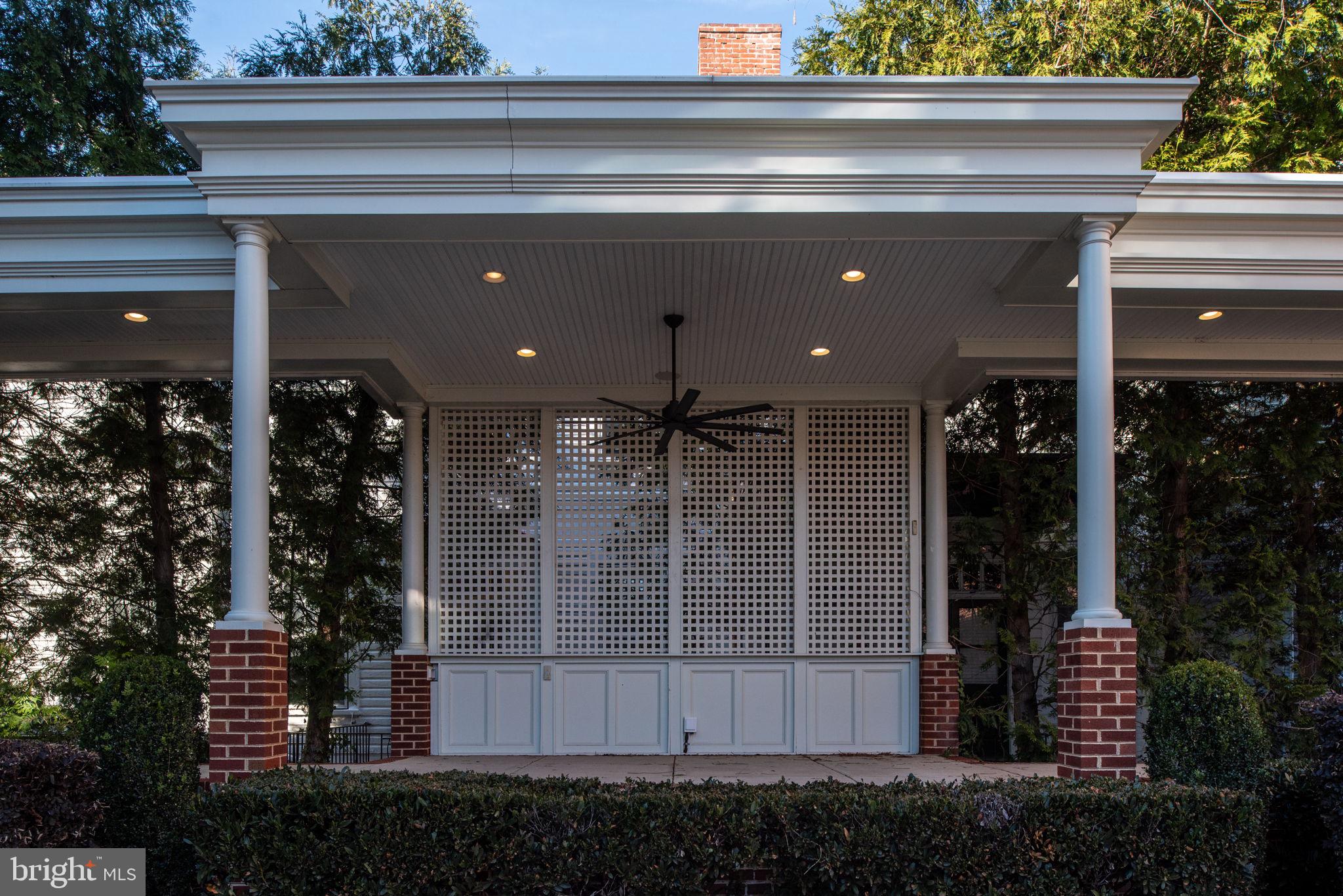 HISTORIC DISTRICT - Residential Lease