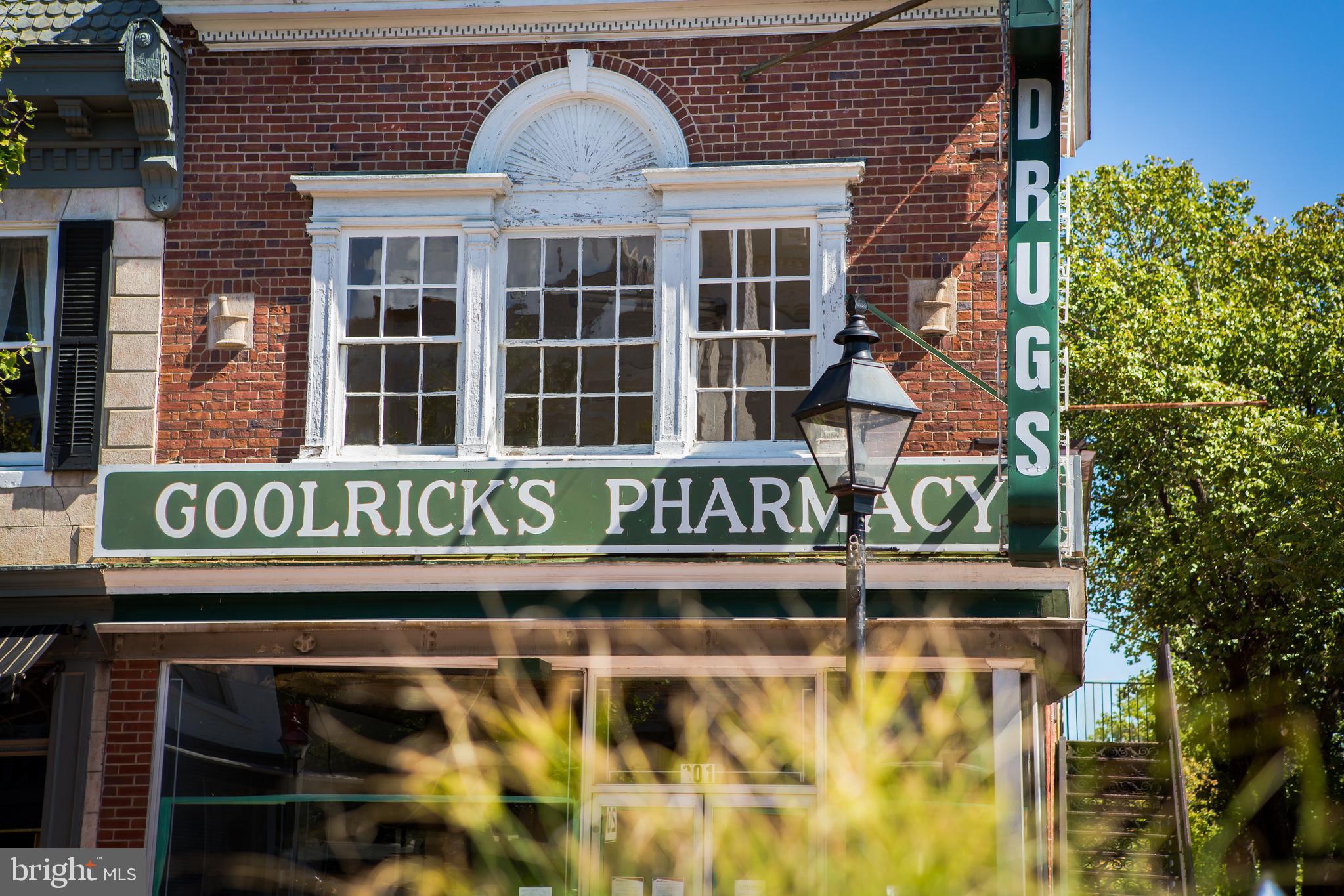 HISTORIC DISTRICT - Residential Lease