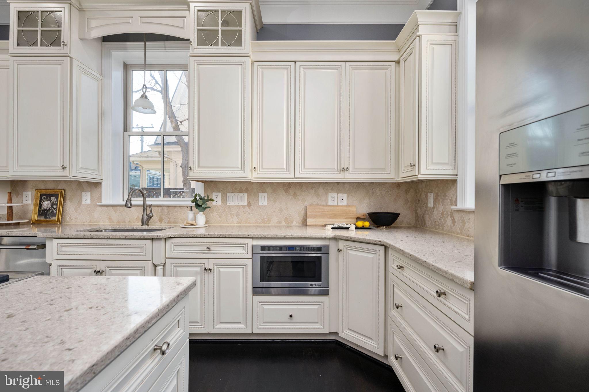 HISTORIC DISTRICT - Residential Lease