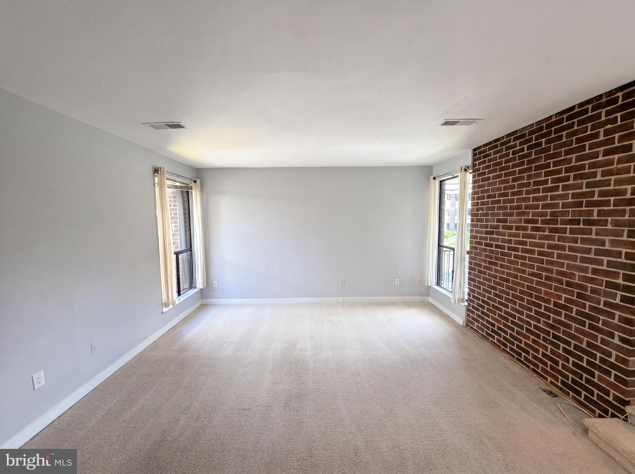AMERICANA FINMARK - Residential