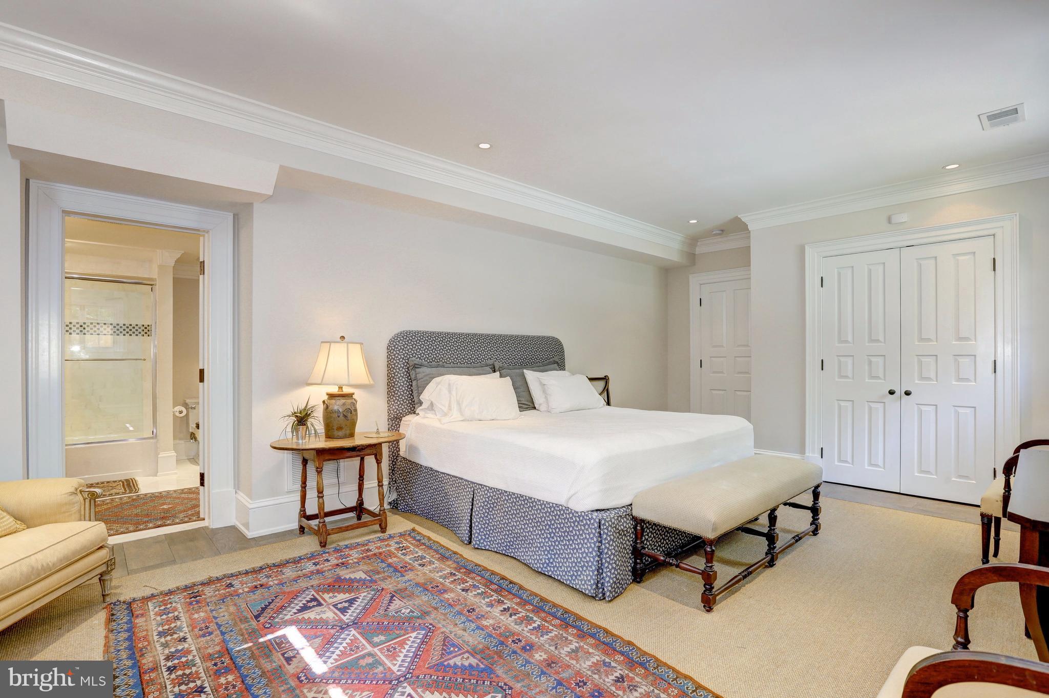 BERKLEY - Residential