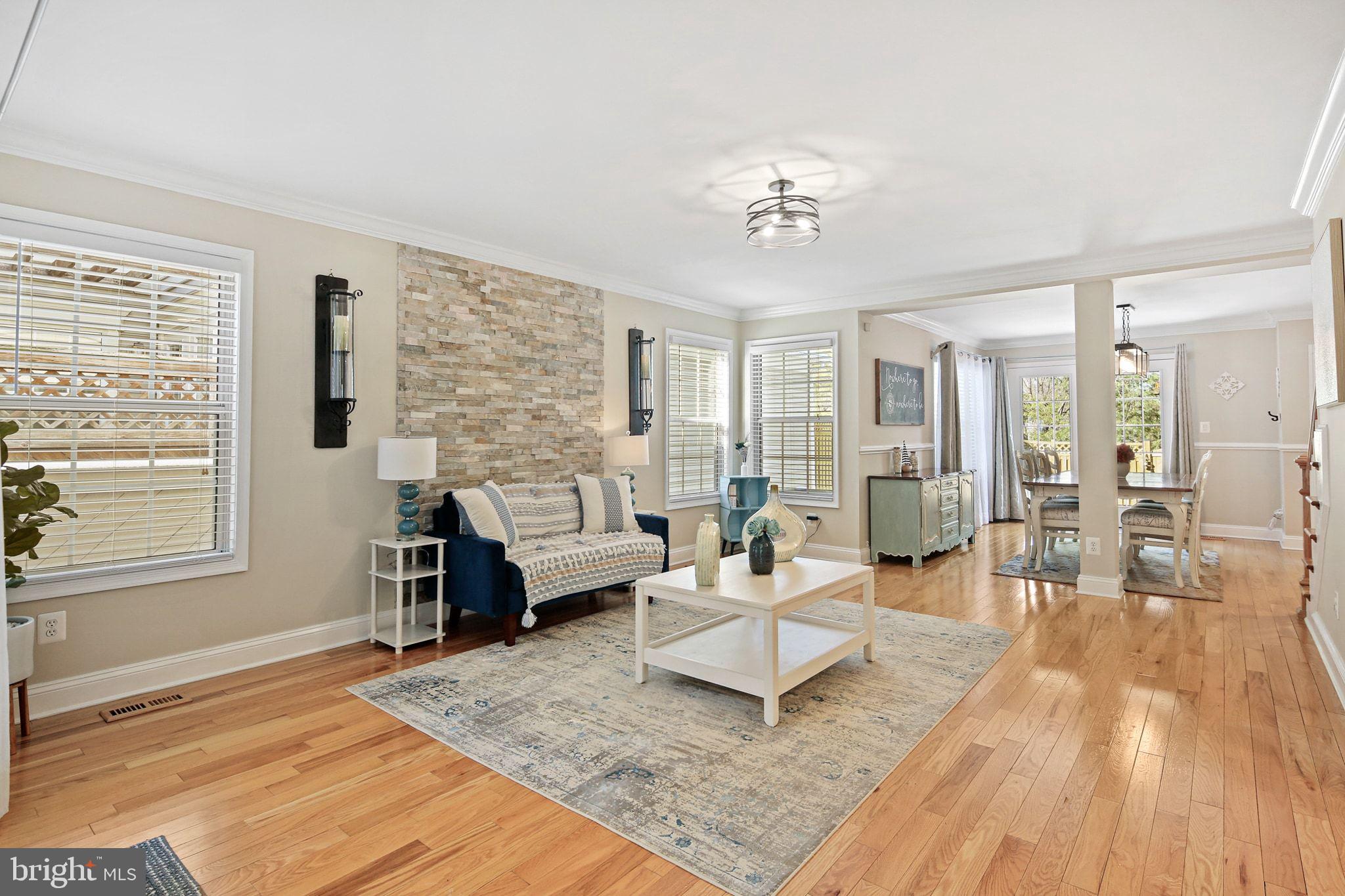 GABLE FIELD - Residential