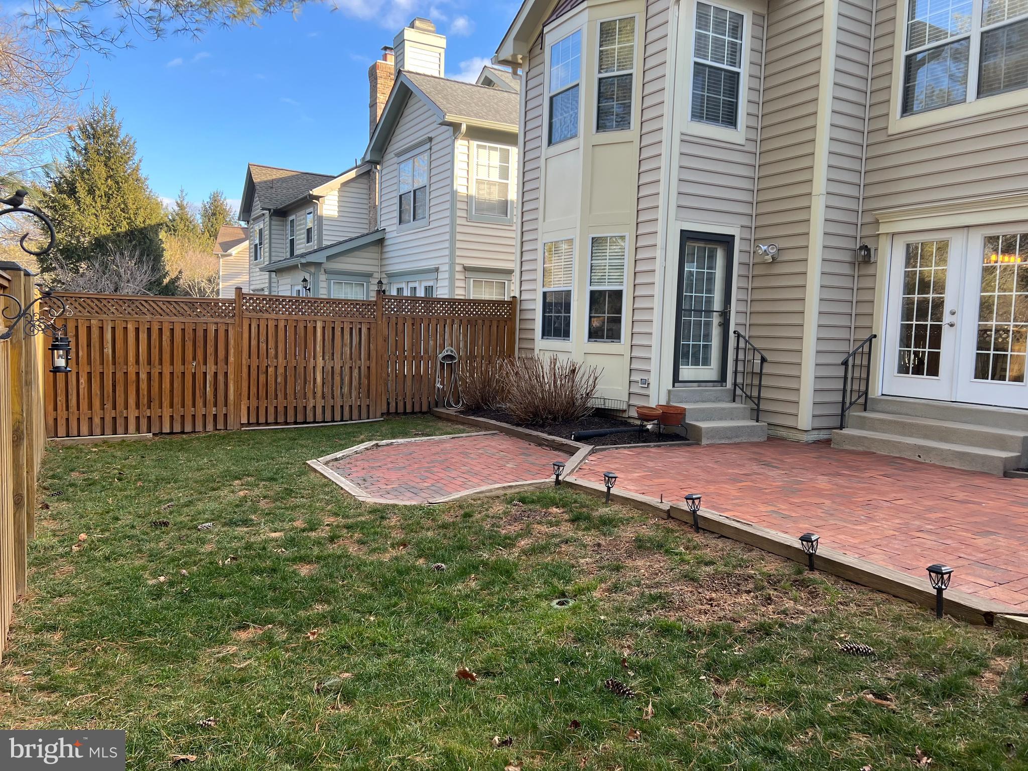 GABLE FIELD - Residential