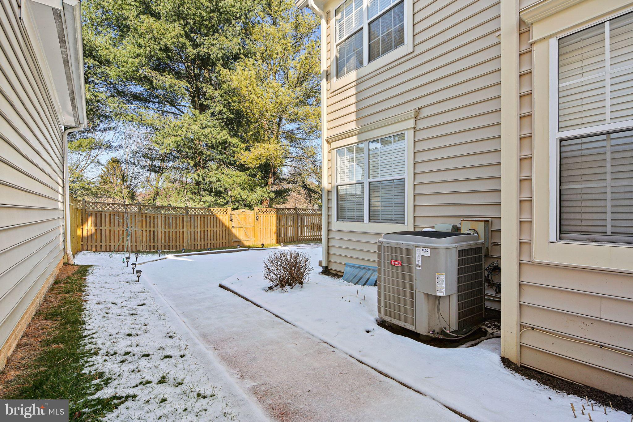 GABLE FIELD - Residential