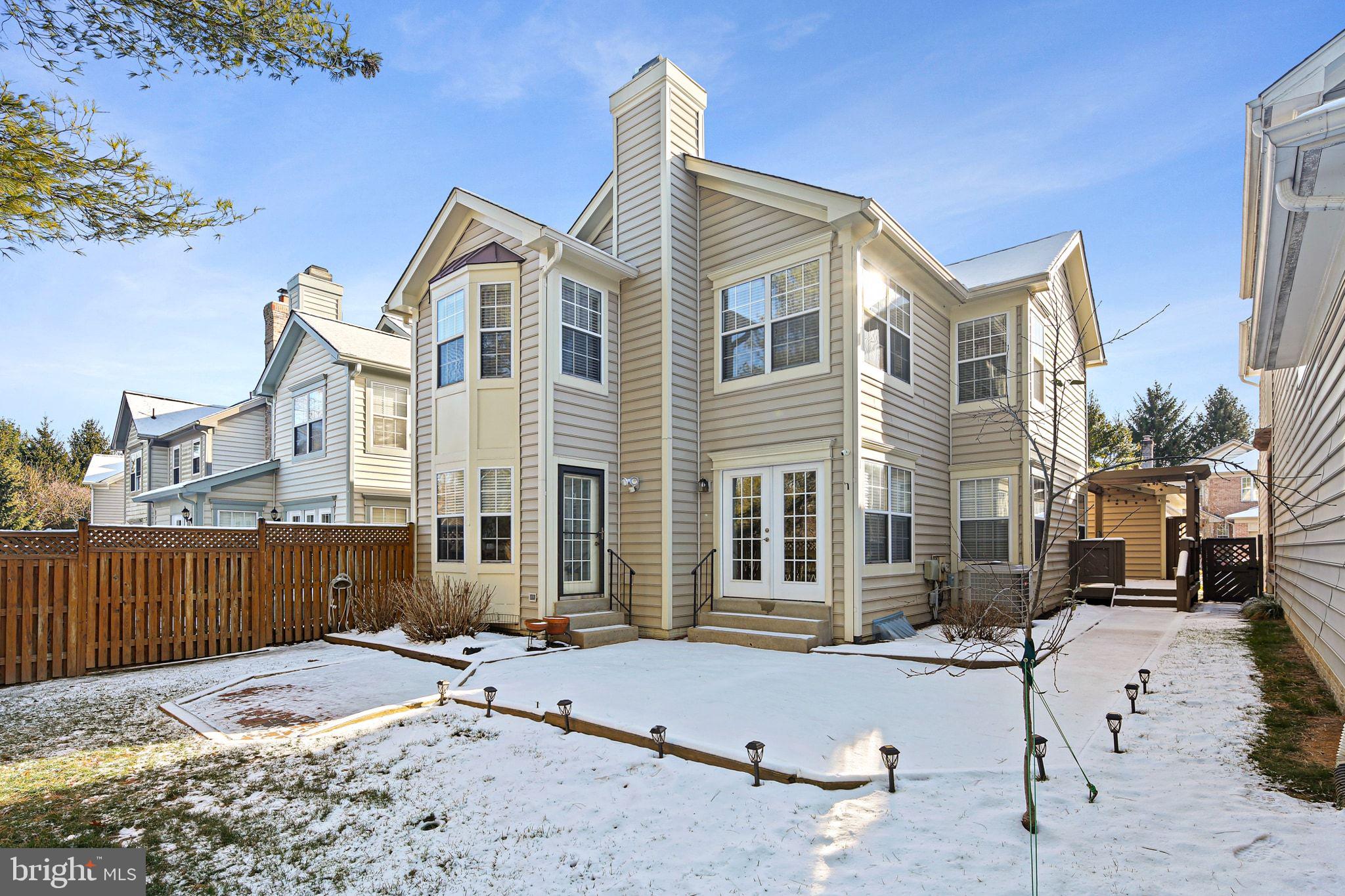 GABLE FIELD - Residential