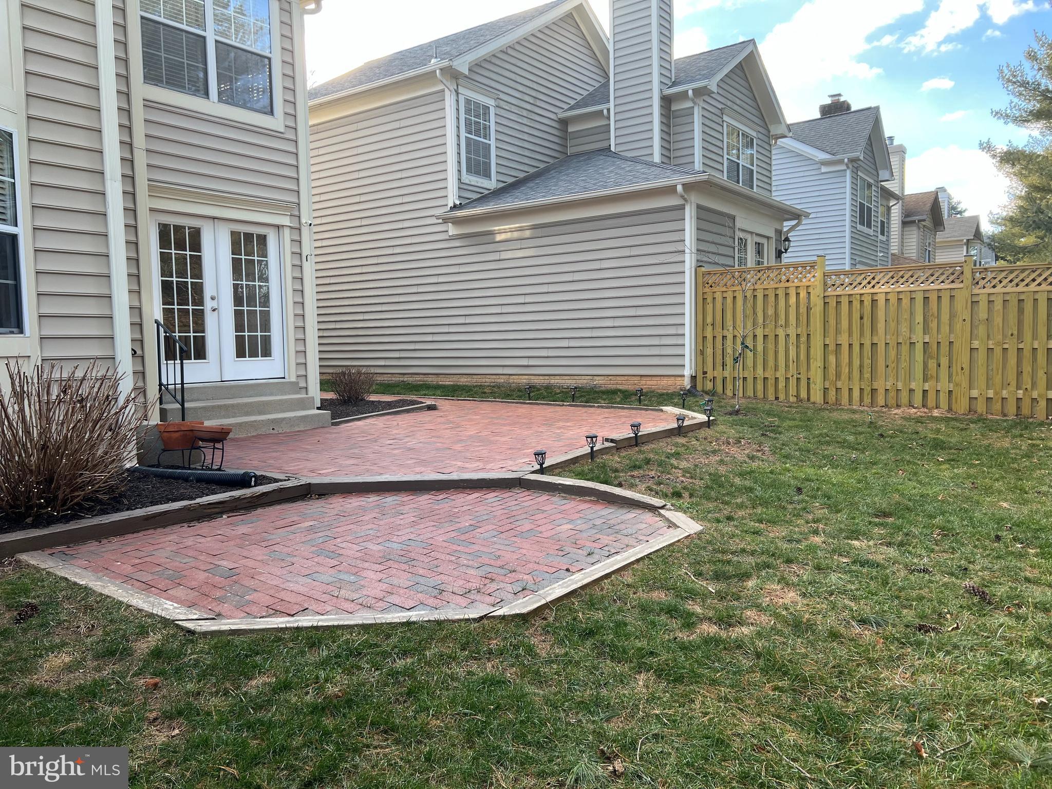 GABLE FIELD - Residential