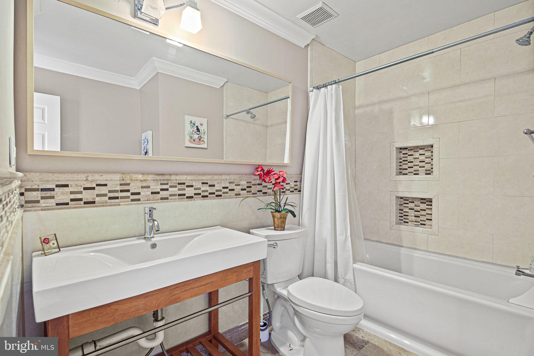 GABLE FIELD - Residential