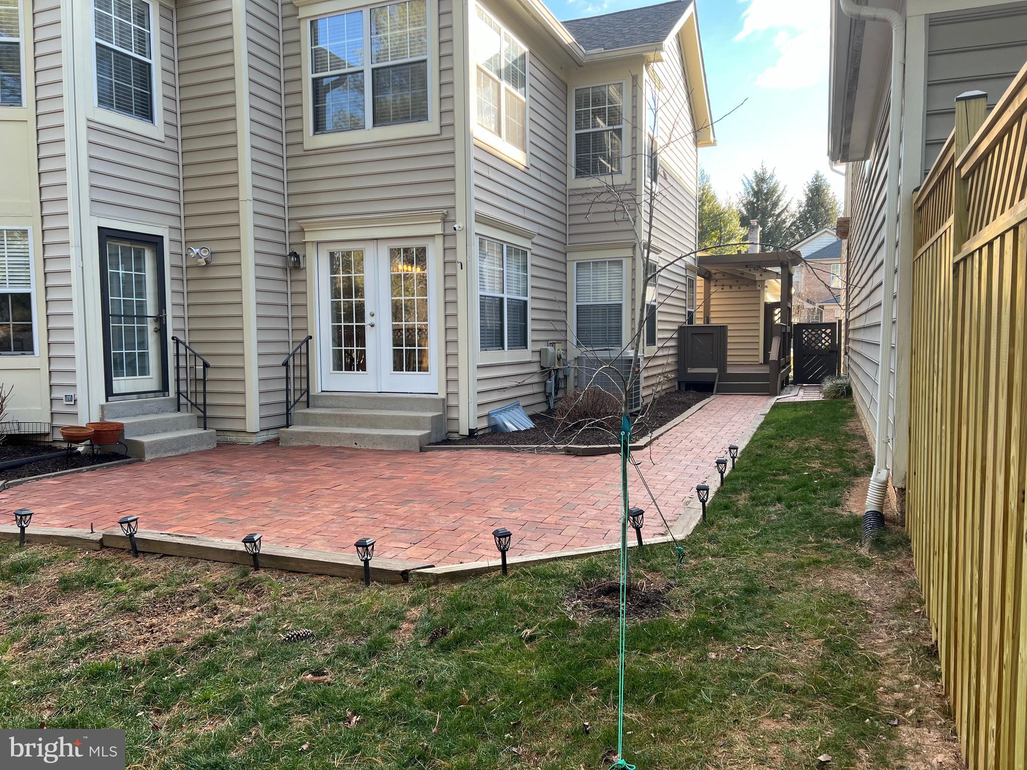GABLE FIELD - Residential