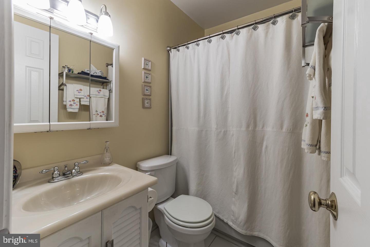 BRISTOE STATION - Residential Lease