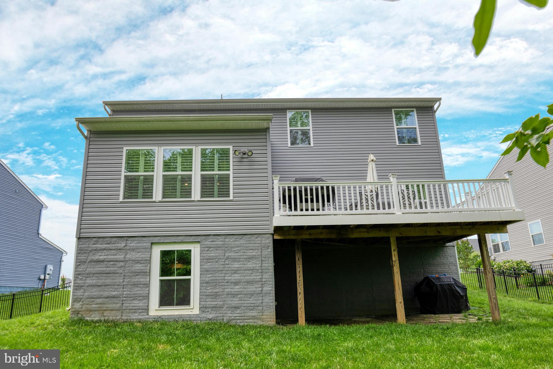 BROOKSIDE - Residential