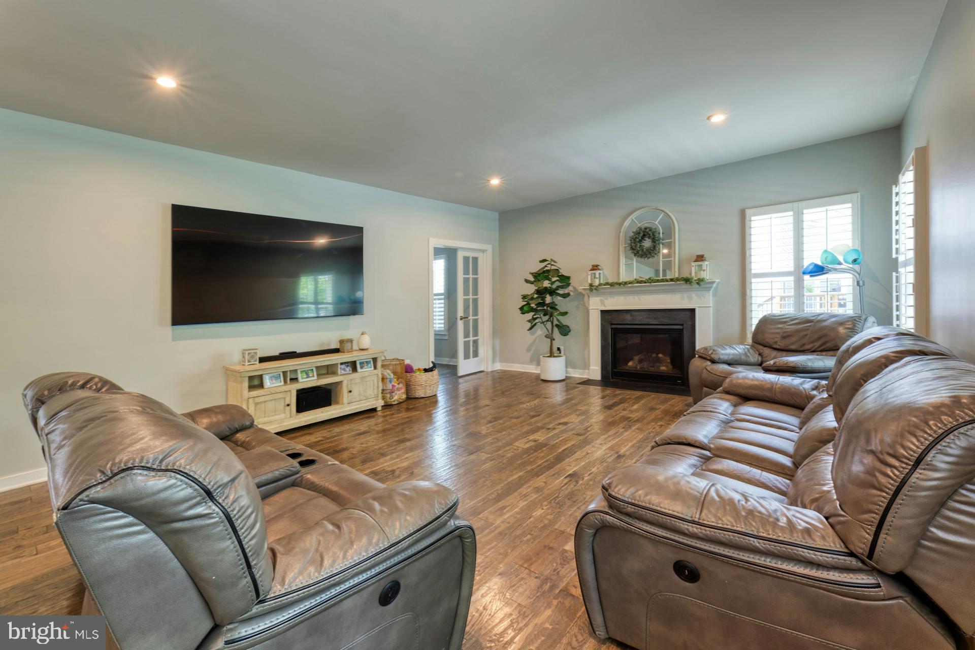 BROOKSIDE - Residential