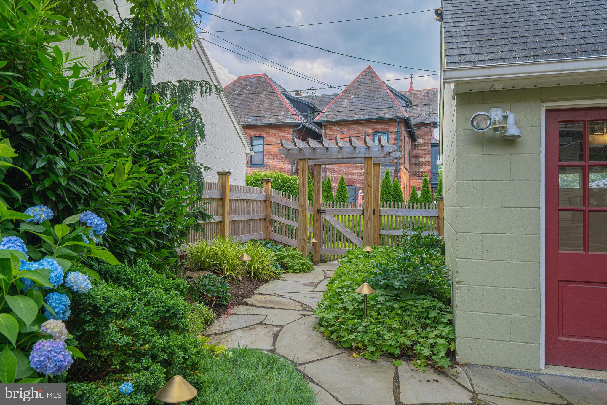 HISTORIC BETHLEHEM - Residential