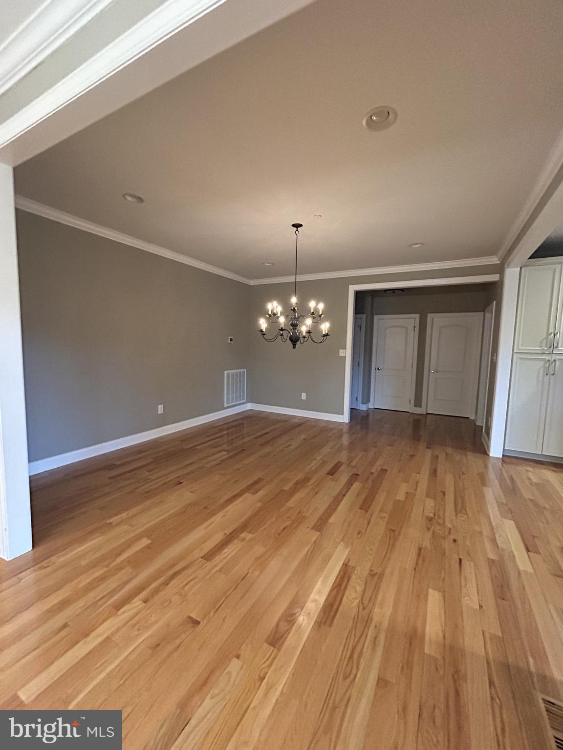 CORTLAND VILLAS - Residential