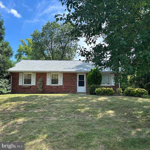 Photo of 6211 Everglades Dr, ALEXANDRIA, VA 22312 (MLS # VAFX2333546)