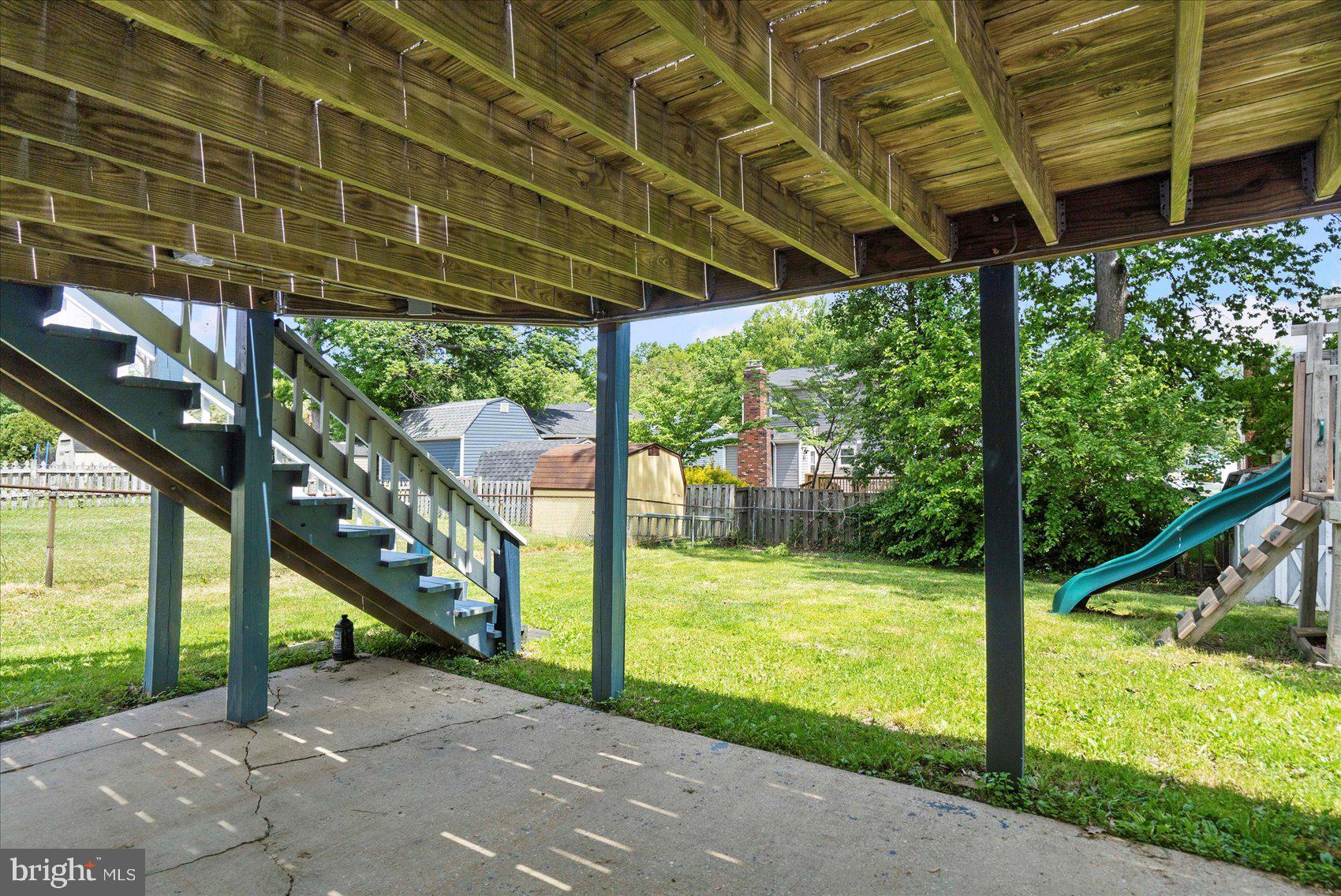 HALLFIELD MANOR - Residential