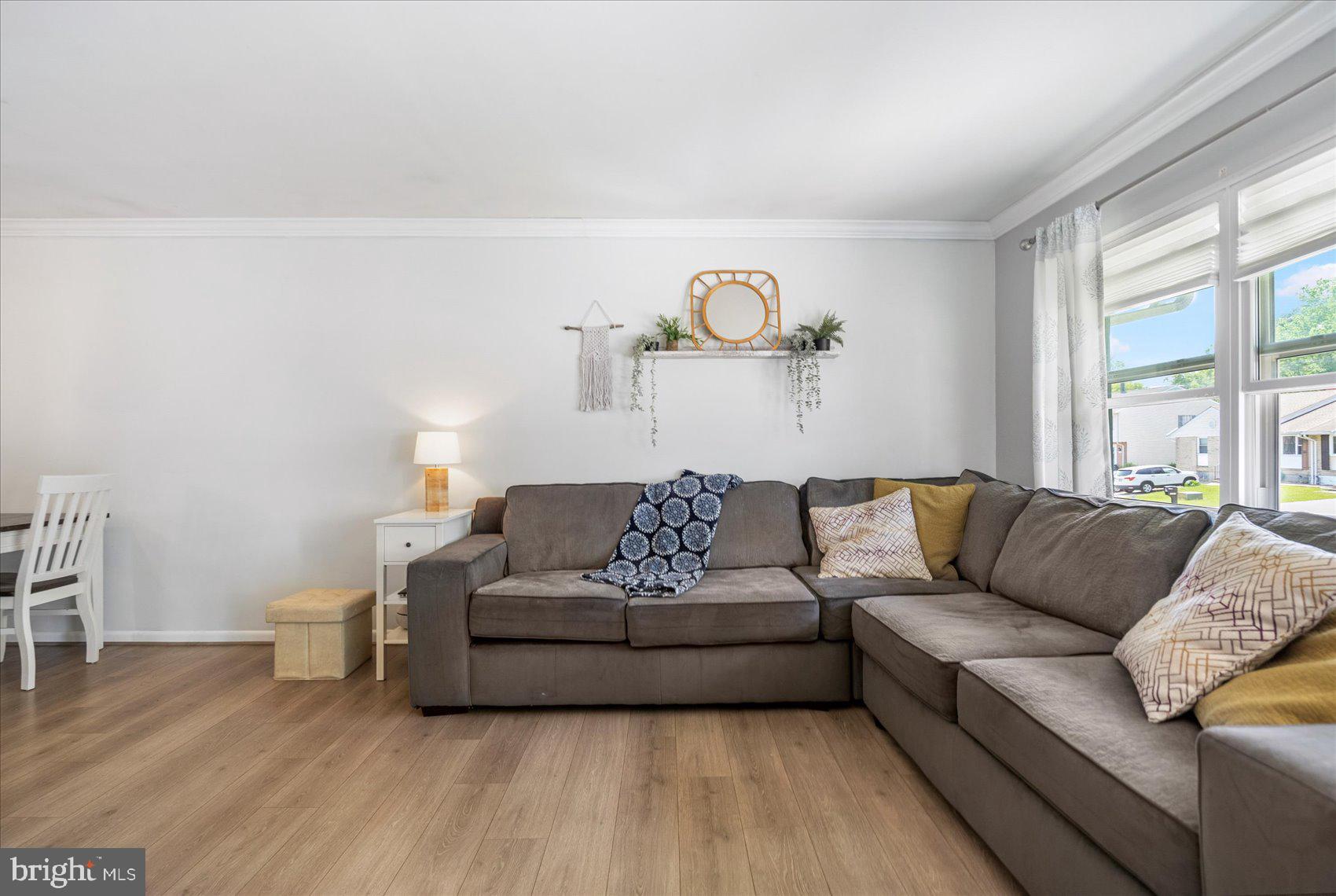 HALLFIELD MANOR - Residential