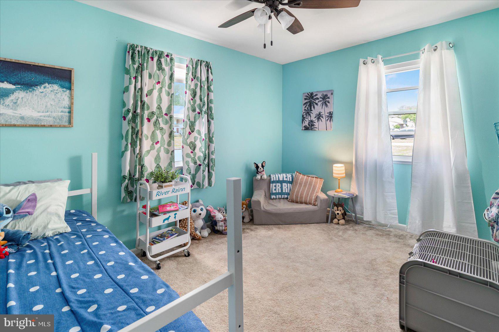 HALLFIELD MANOR - Residential