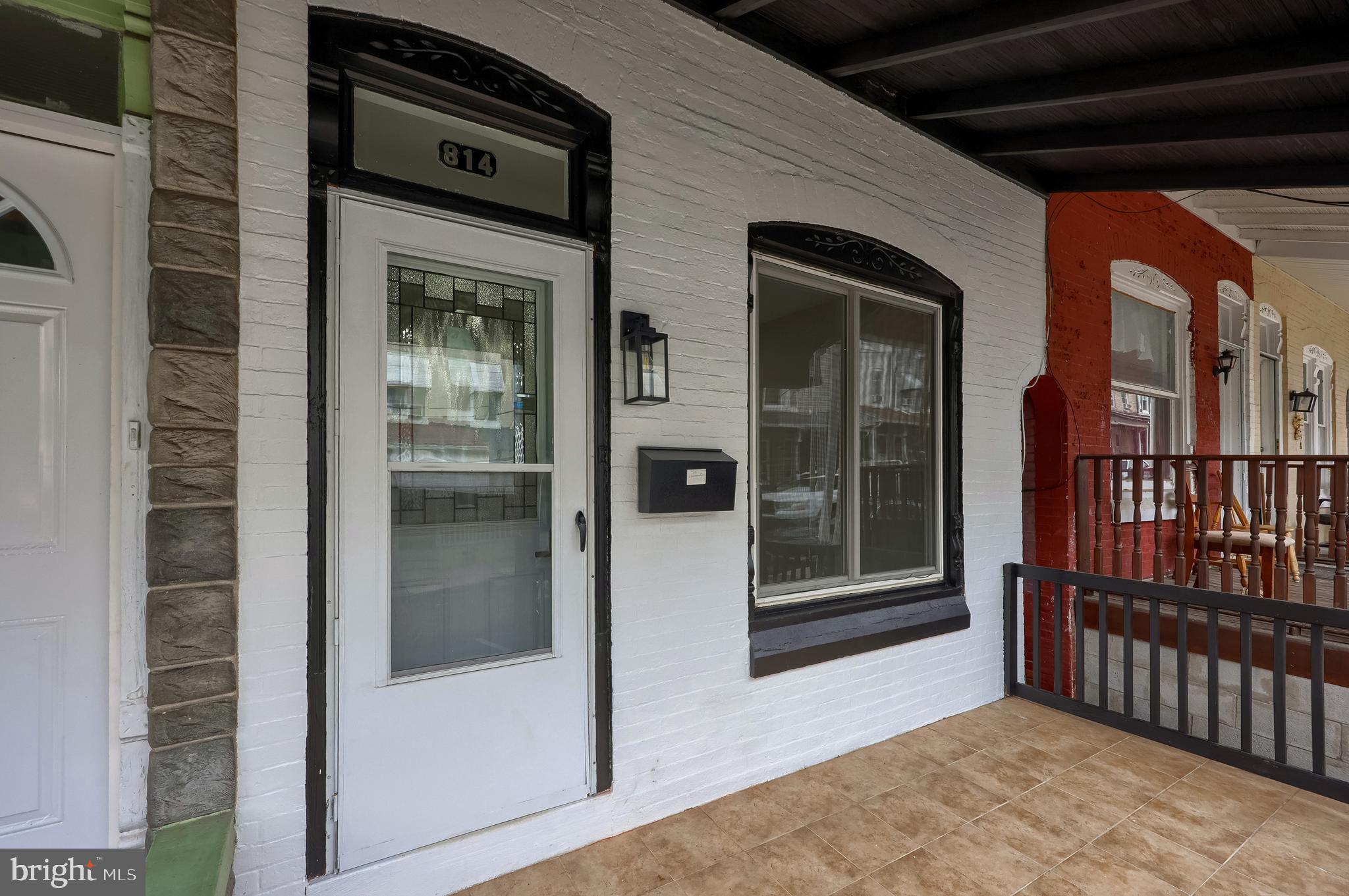 814 PEAR STREET