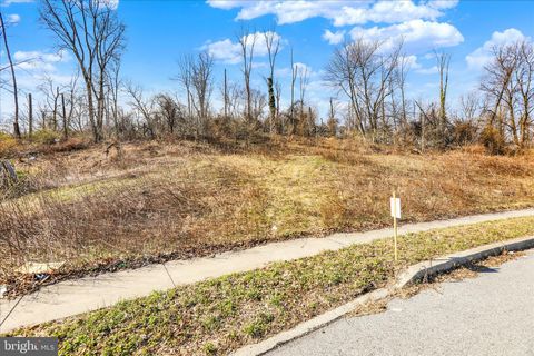 255 ISABELLA COURT READING PA 19605