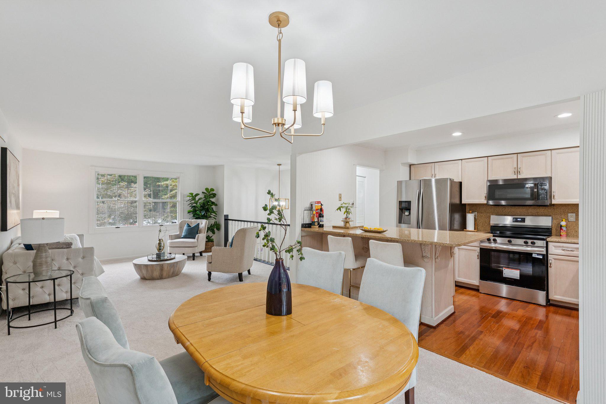 15085 GREENMOUNT DRIVE