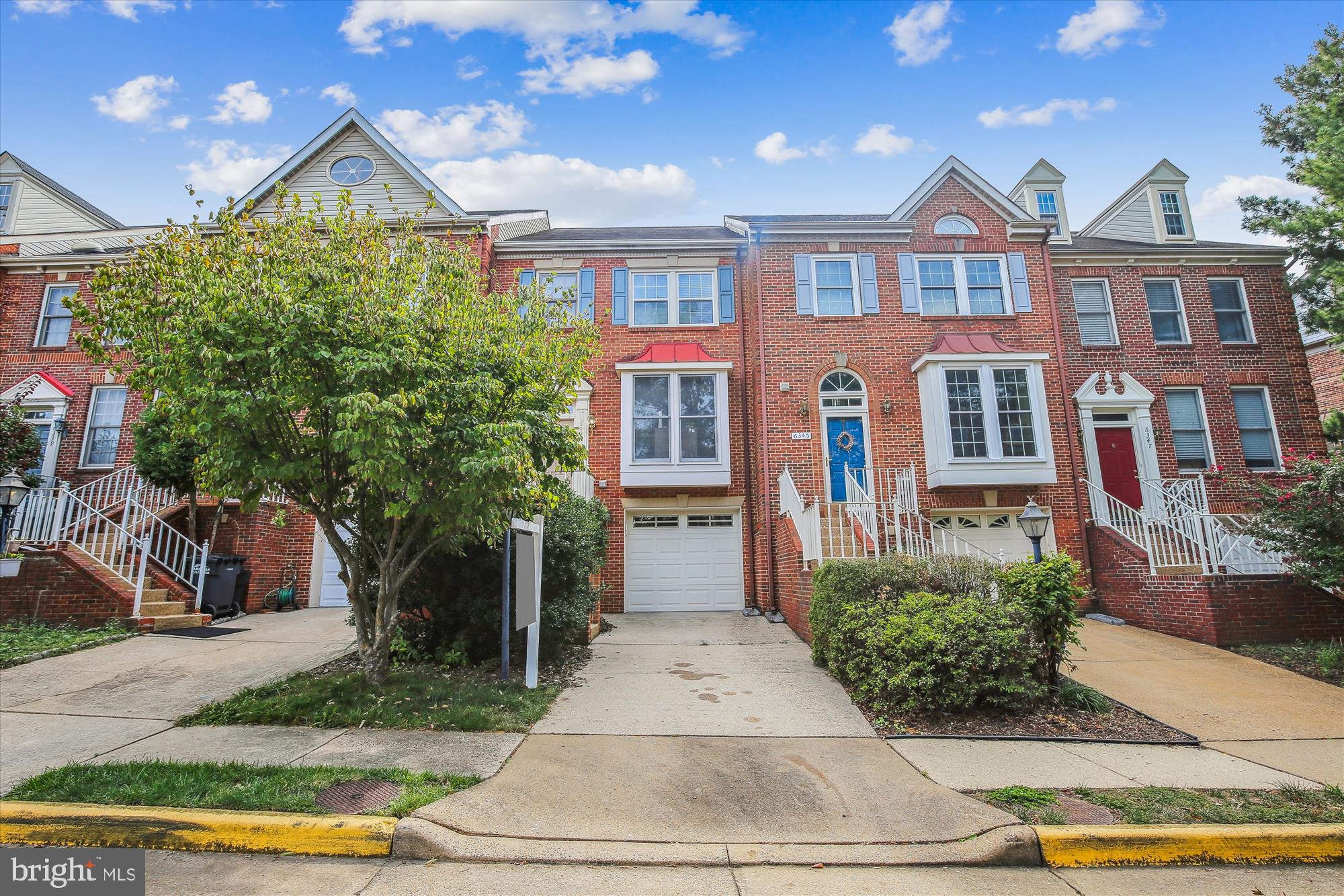 LINCOLNIA MEWS - Residential