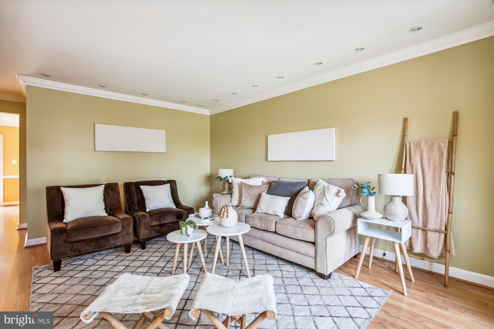 LINCOLNIA MEWS - Residential